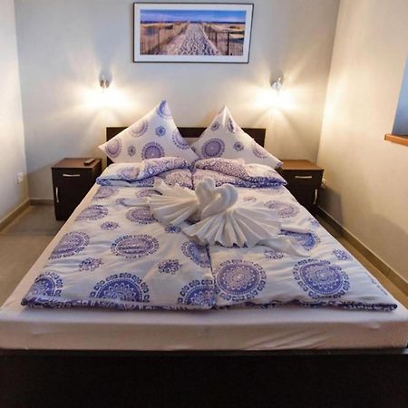 Comfortable Premium Class Apartment Shared Swimming Pool Gaski エクステリア 写真