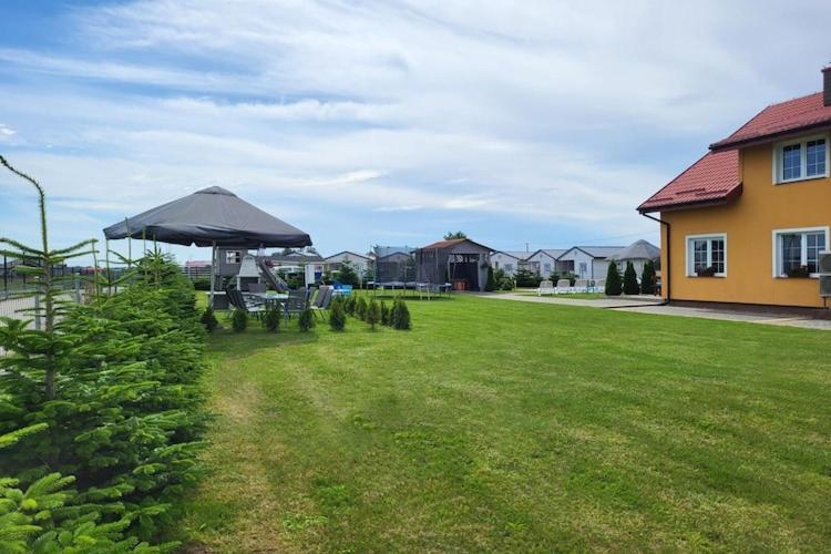 Comfortable Premium Class Apartment Shared Swimming Pool Gaski エクステリア 写真